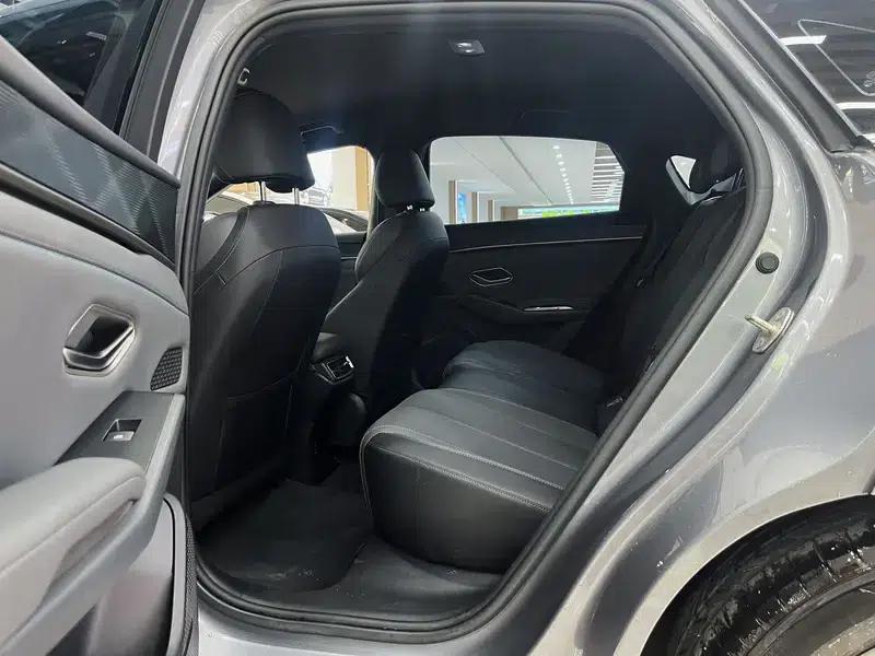 Qin L DM 2025 Smart Driving Edition DM-i 80KM Superior Model — миниатюра 11