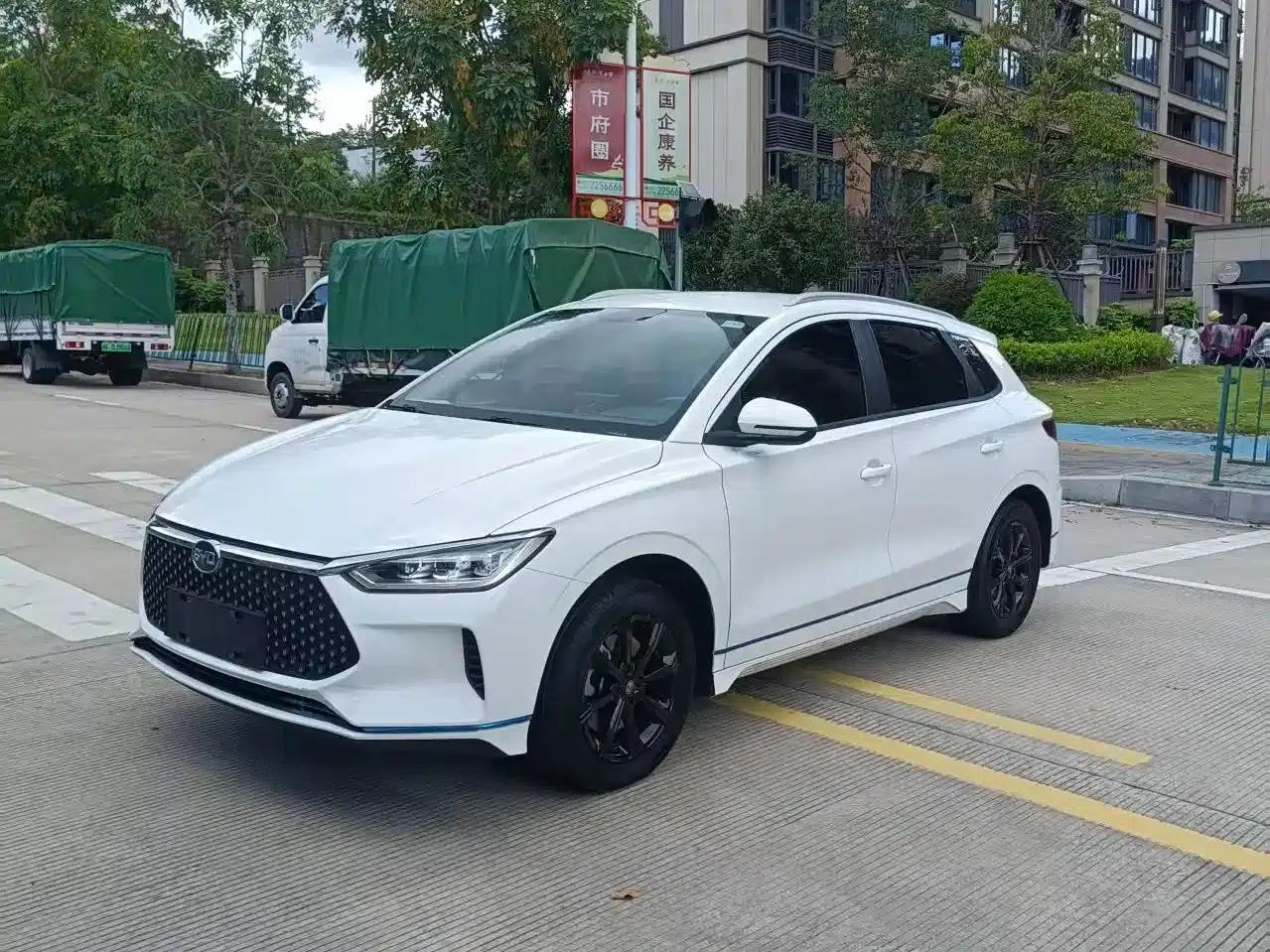 BYD e2 2021 Comfort Model — миниатюра 1