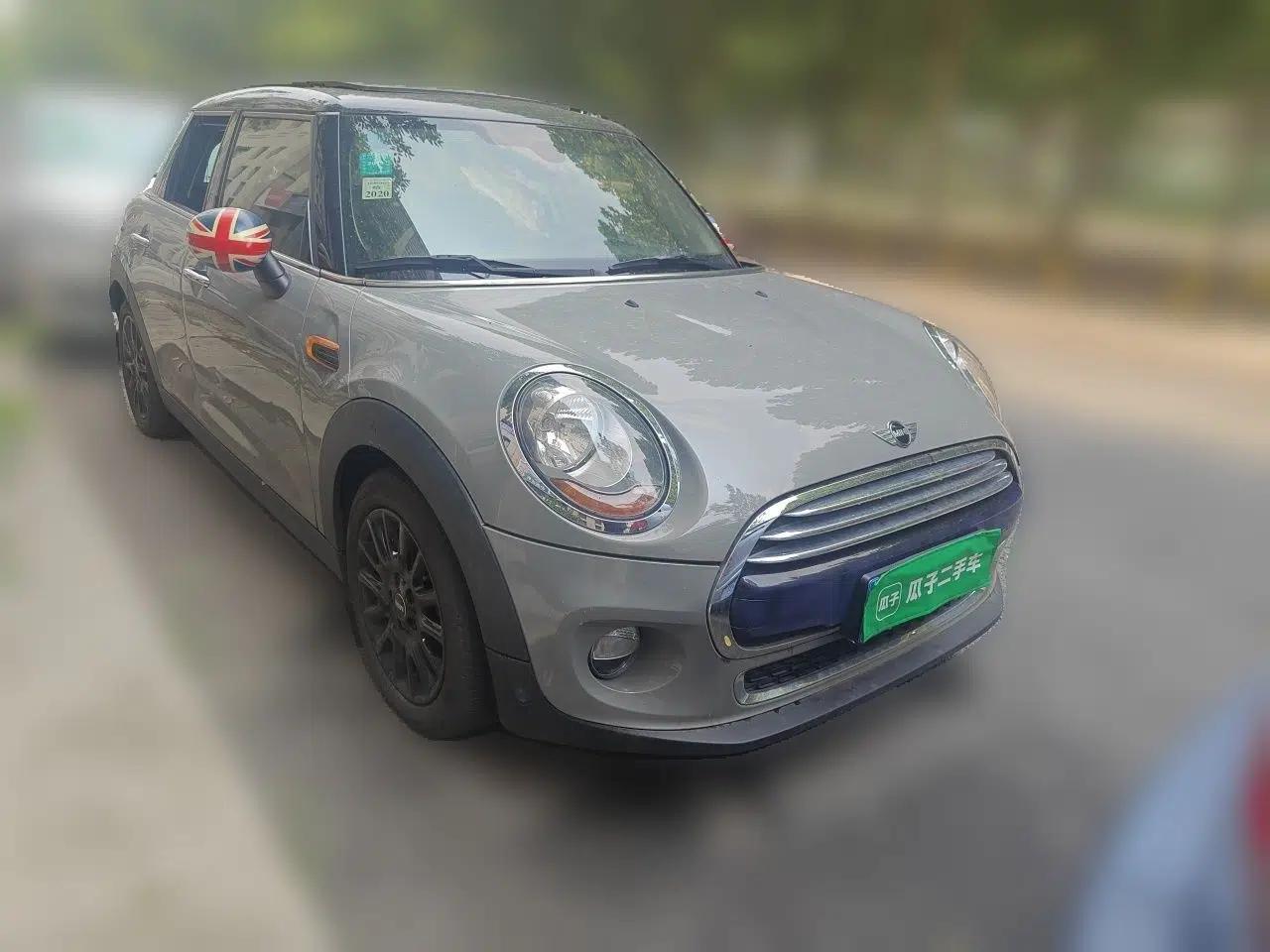 MINI 2015 1.5T COOPER Fun Five-Door Edition — миниатюра 3