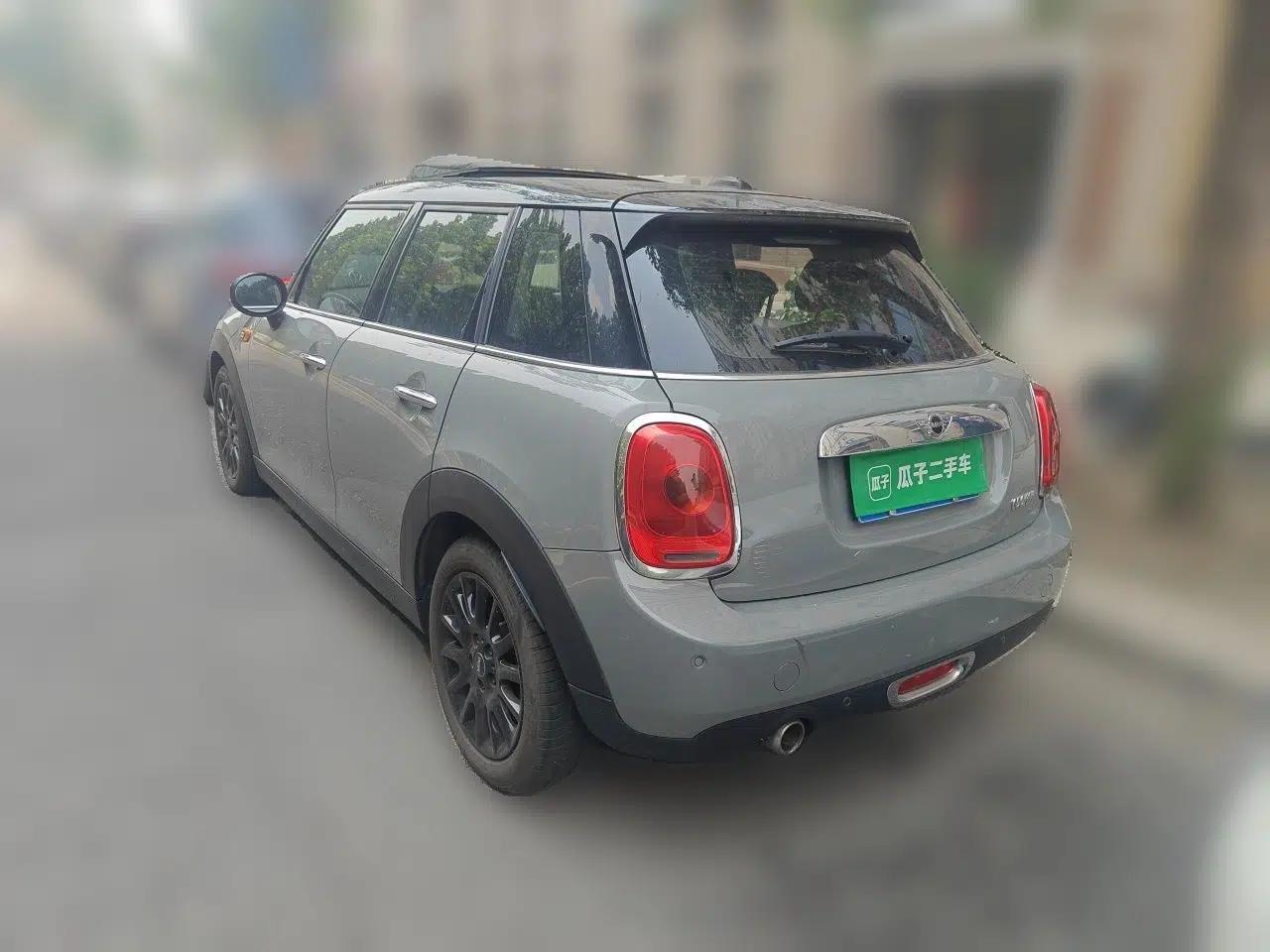 MINI 2015 1.5T COOPER Fun Five-Door Edition — миниатюра 4