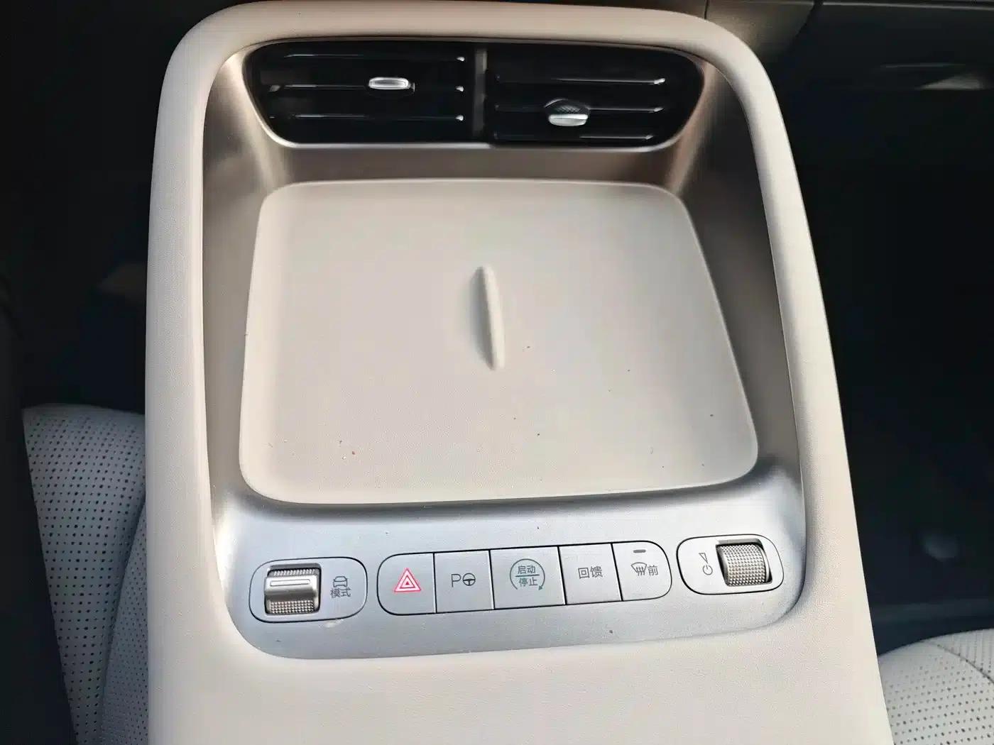 Hiace 06 2025 EV 520 Navigator Edition — миниатюра 14