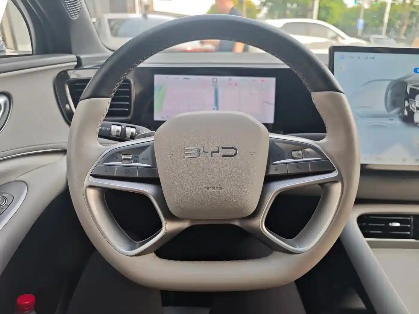 Hiace 06 2025 EV 520 Navigator Edition — миниатюра 19