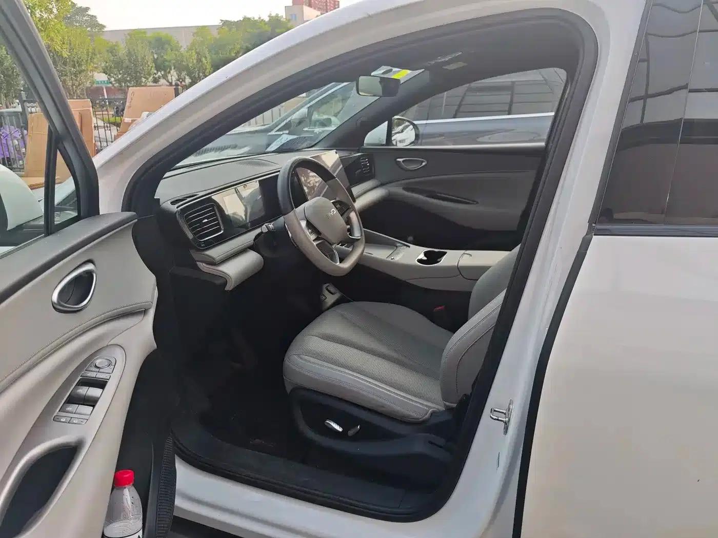 Hiace 06 2025 EV 520 Navigator Edition — миниатюра 10