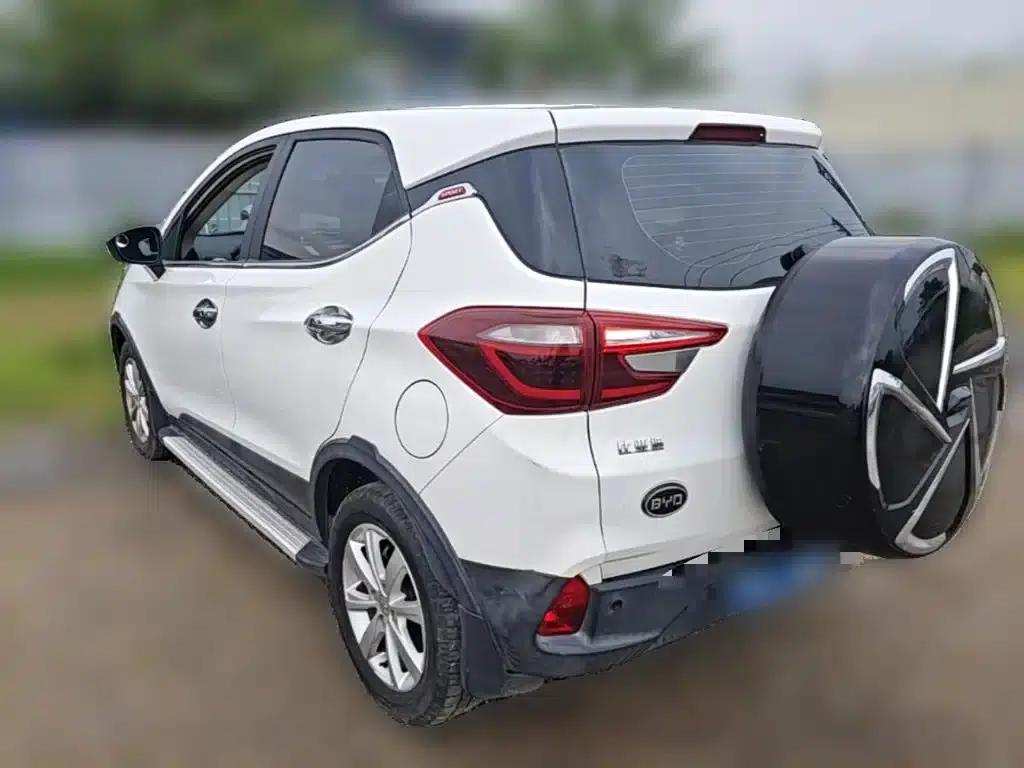 2017 Yuan 1.5L Automatic Cool and Stylish Model — миниатюра 9