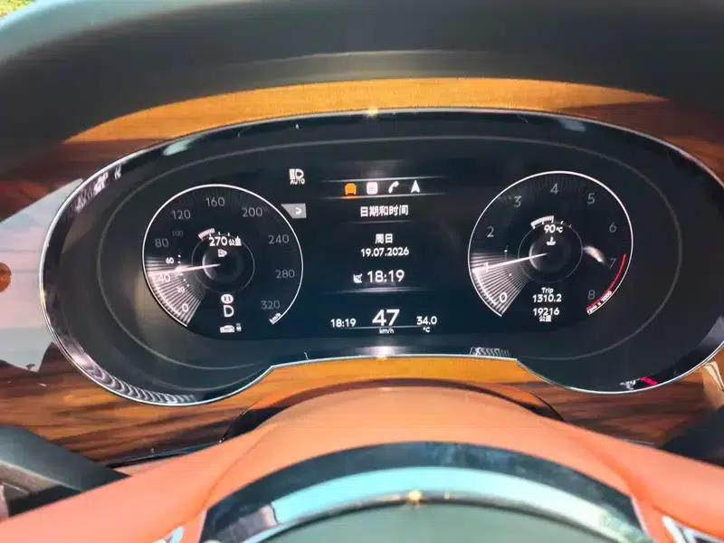 Bentayga 2021 4.0T V8 — миниатюра 9