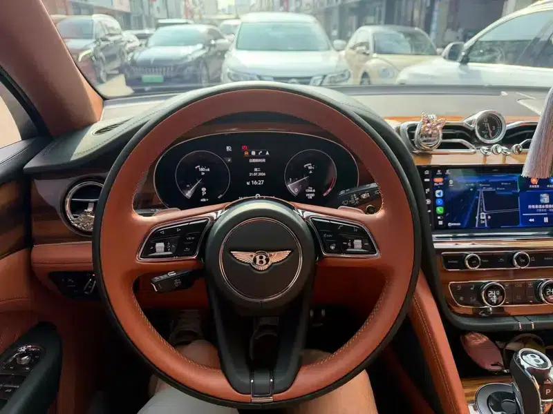 Bentayga 2021 4.0T V8 — миниатюра 10