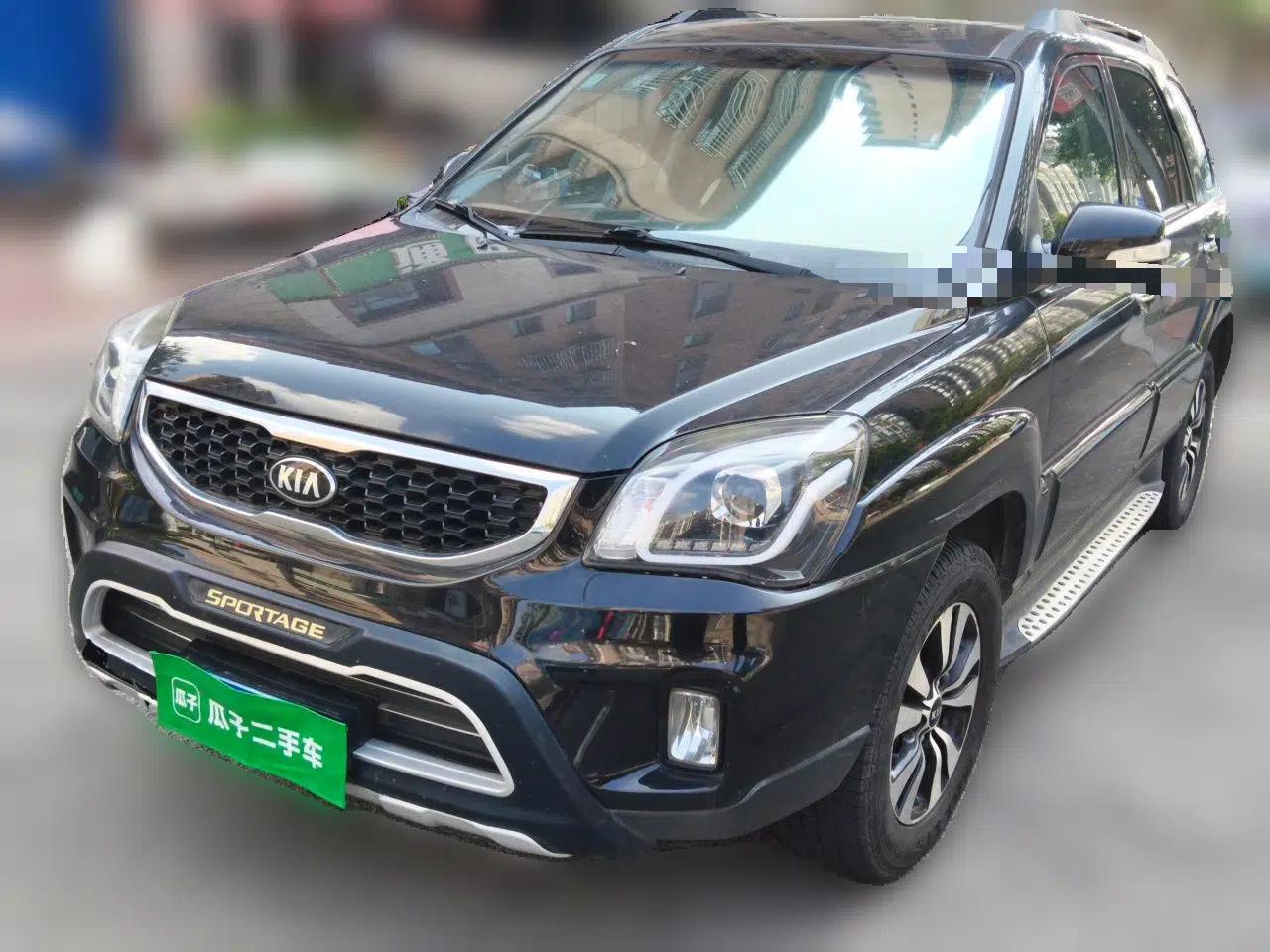 Kia Sportage 2013 2.0L Manual Two-Wheel Drive GLS — миниатюра 1