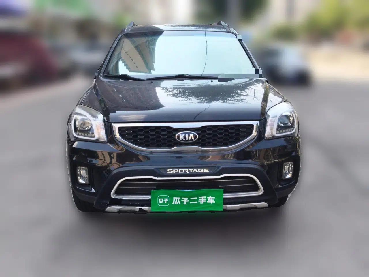 Kia Sportage 2013 2.0L Manual Two-Wheel Drive GLS — миниатюра 2