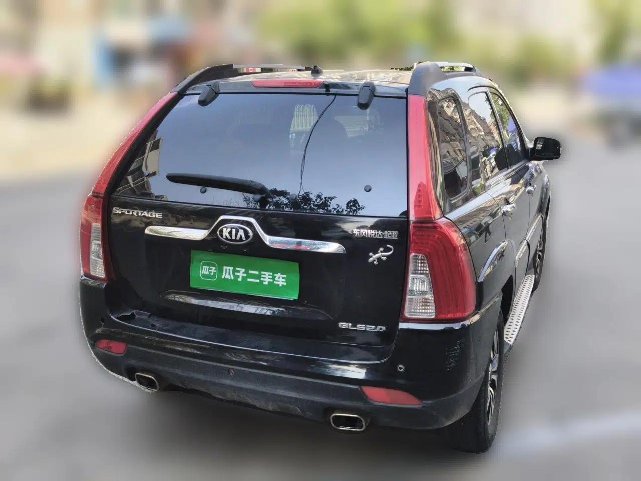 Kia Sportage 2013 2.0L Manual Two-Wheel Drive GLS — миниатюра 6
