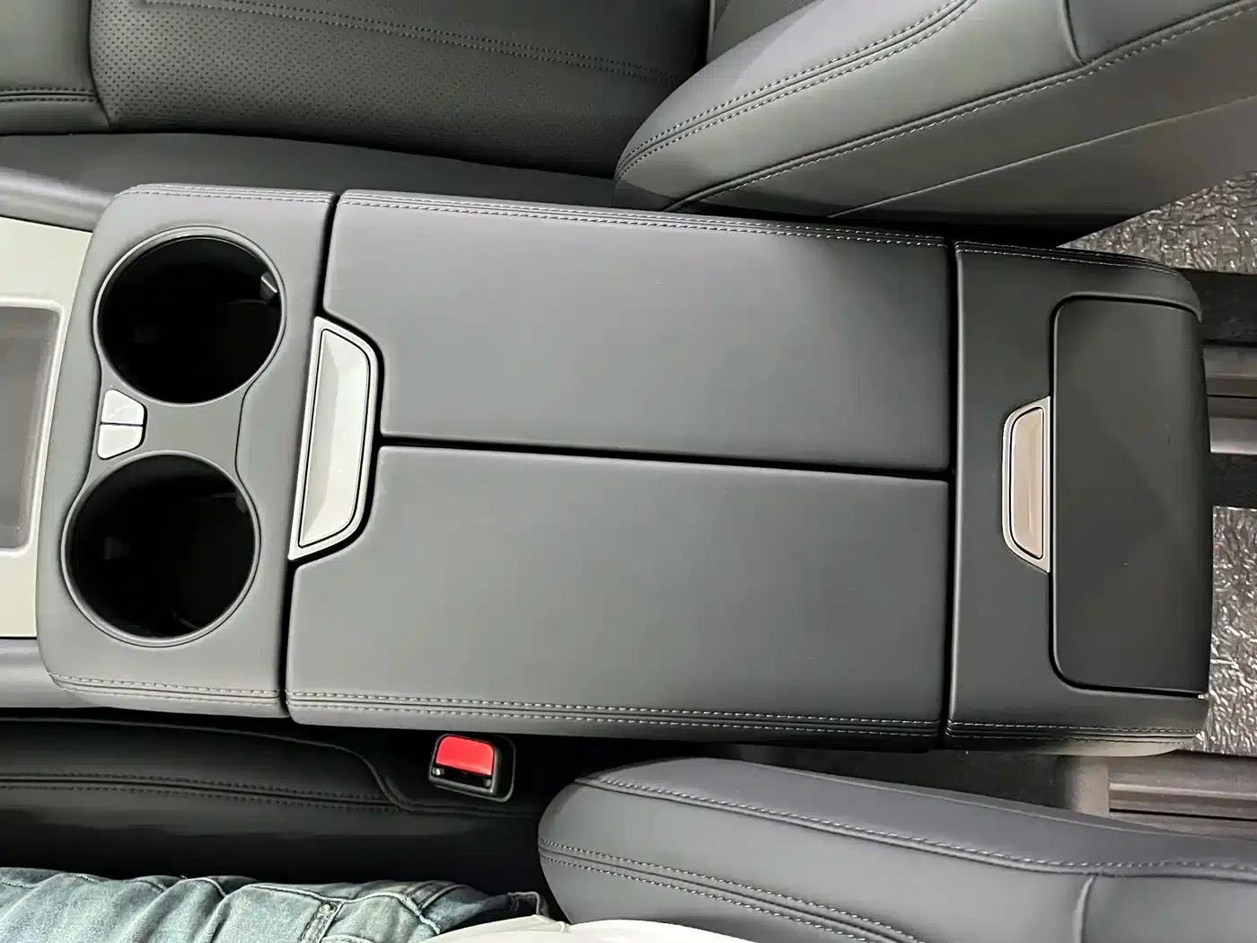 BYD M9 2025 1060 Navigator Edition — миниатюра 12