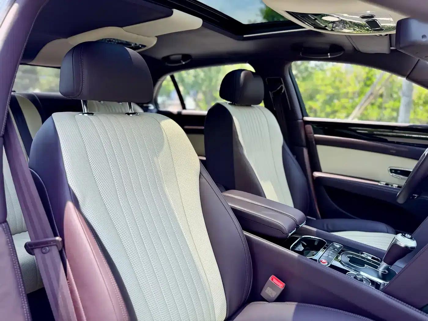 2017 Mercedes-Benz Flying Spur 4.0T V8 S Standard Edition — миниатюра 15