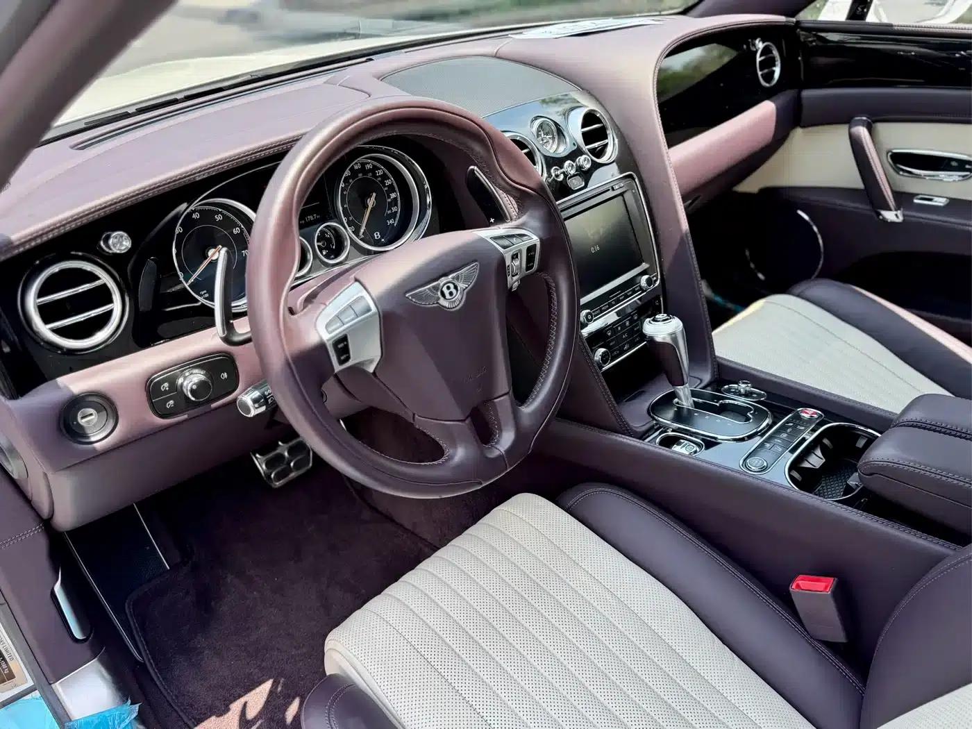 2017 Mercedes-Benz Flying Spur 4.0T V8 S Standard Edition — миниатюра 6