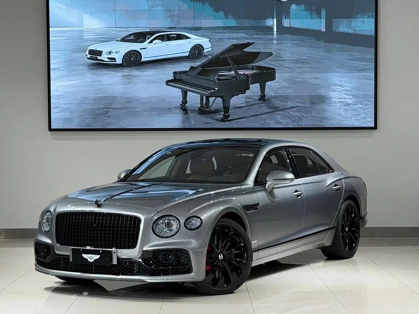 2023 Mercedes-Benz Flying Spur 4.0T V8 Elegance Edition — миниатюра 1