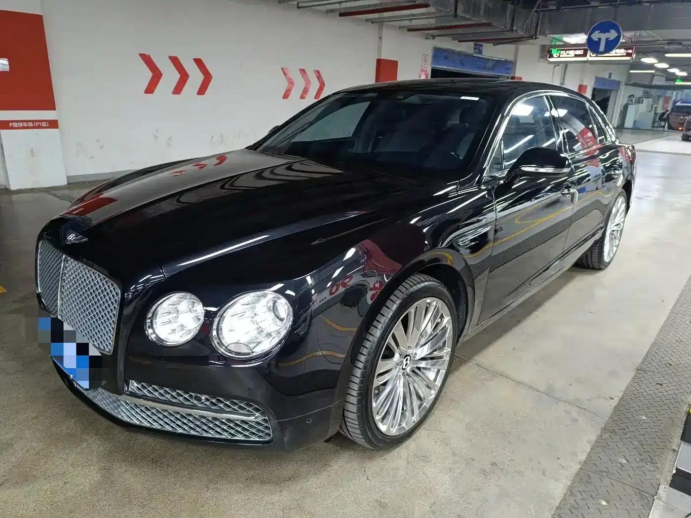 2014 Flying Spur 4.0T V8 Premium Edition — миниатюра 1