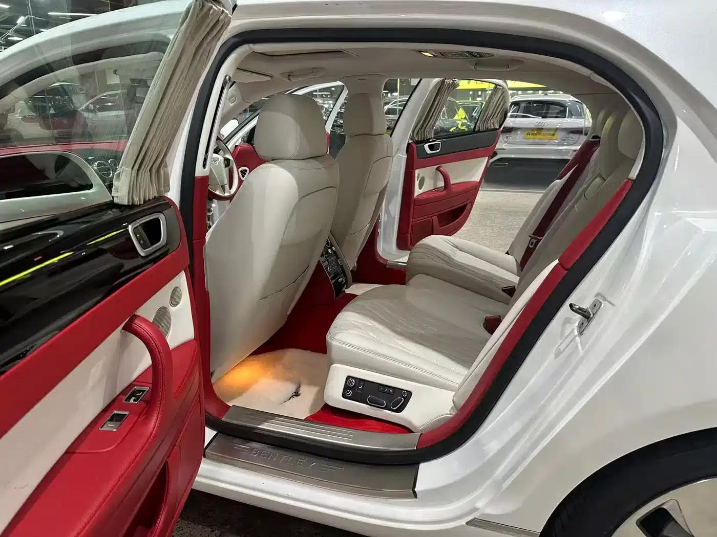 2010 Flying Spur 6.0T Five-Seater — миниатюра 6
