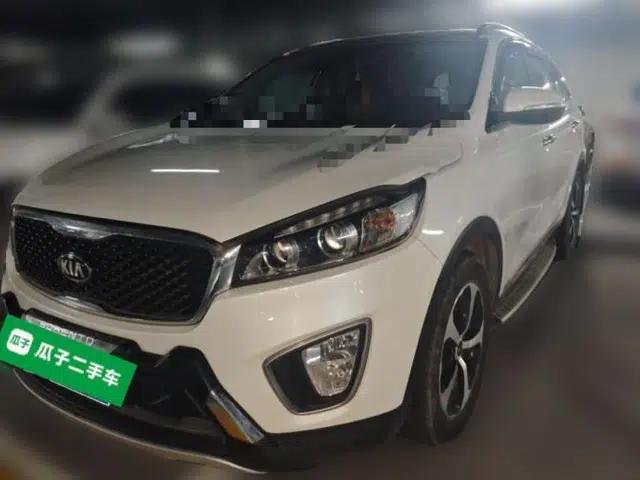 Kia Sorento 2016 Sorento L 2.4L Gasoline 4WD Custom Edition 7 Seats China IV Standard