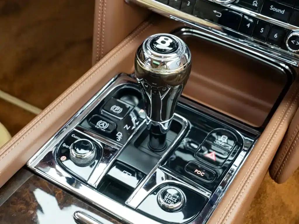 Mulsanne 2017 6.8T Long Wheelbase — миниатюра 19