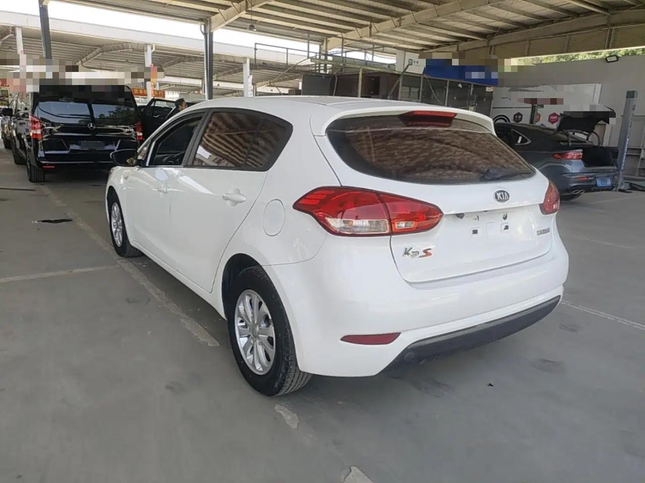Kia K3S 2014 1.6L Manual GL — миниатюра 4