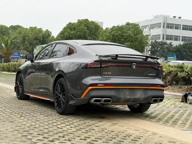 Changan UNI-V 2025 1.5T 500Bar Premium Sport — миниатюра 4