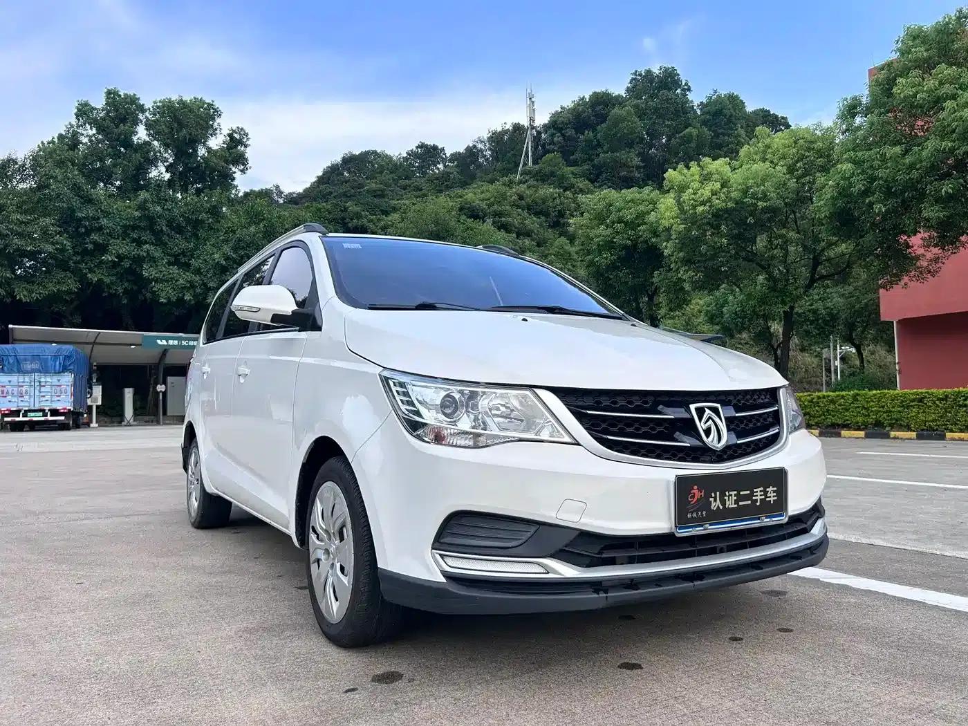Baojun 730 2019 1.5L Manual Value Edition 7-Seater National VI Emission Standard — миниатюра 3