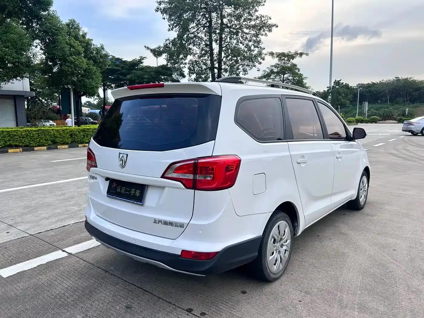 Baojun 730 2019 1.5L Manual Value Edition 7-Seater National VI Emission Standard — миниатюра 6