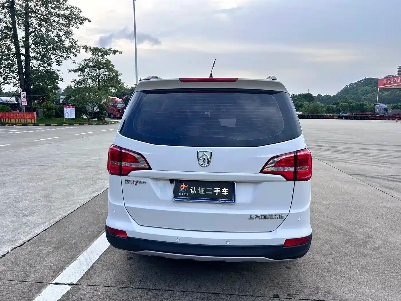 Baojun 730 2019 1.5L Manual Value Edition 7-Seater National VI Emission Standard — миниатюра 7