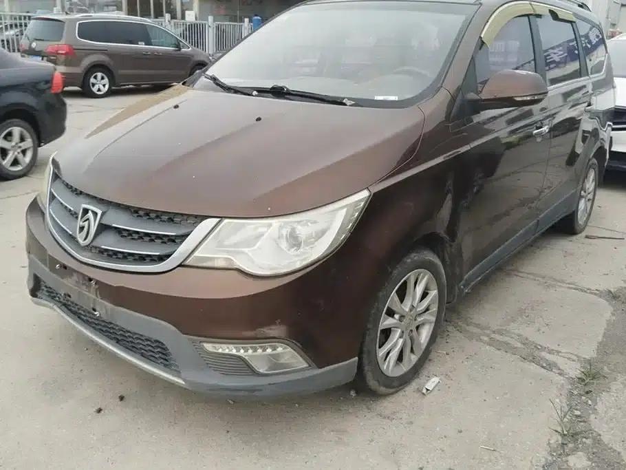 Baojun 730 2014 1.5L Manual Standard 7-Seater — миниатюра 1