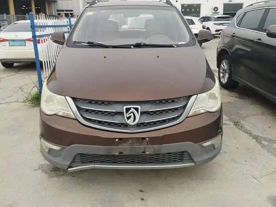 Baojun 730 2014 1.5L Manual Standard 7-Seater — миниатюра 2