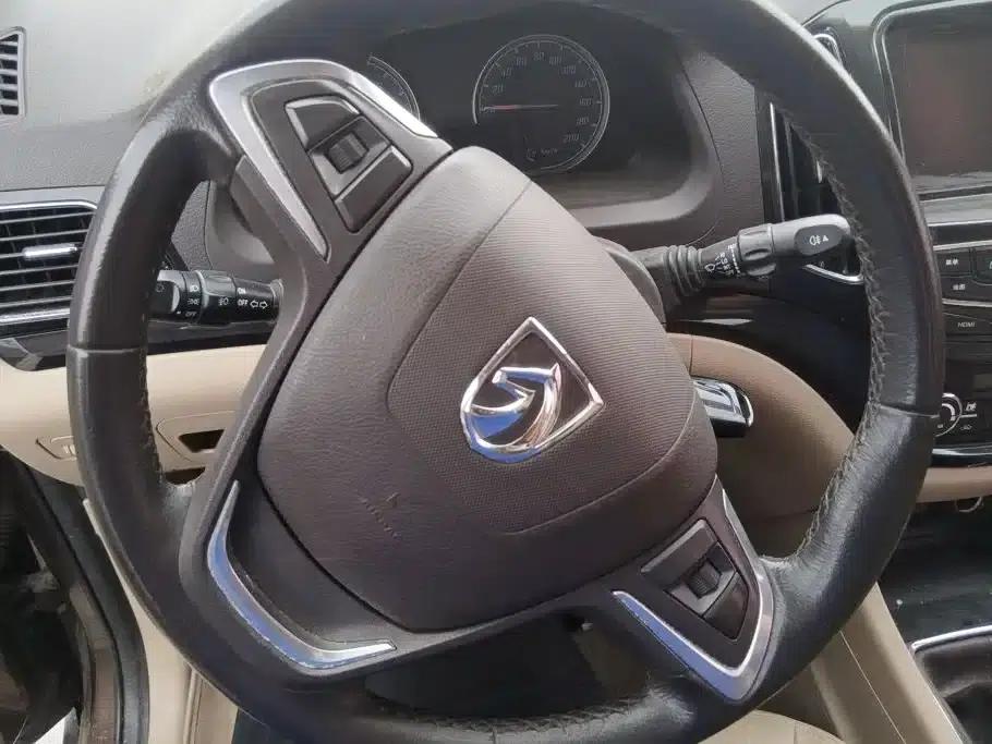 Baojun 730 2014 1.5L Manual Standard 7-Seater — миниатюра 15