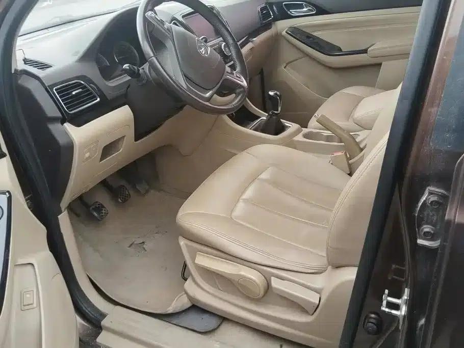 Baojun 730 2014 1.5L Manual Standard 7-Seater — миниатюра 9