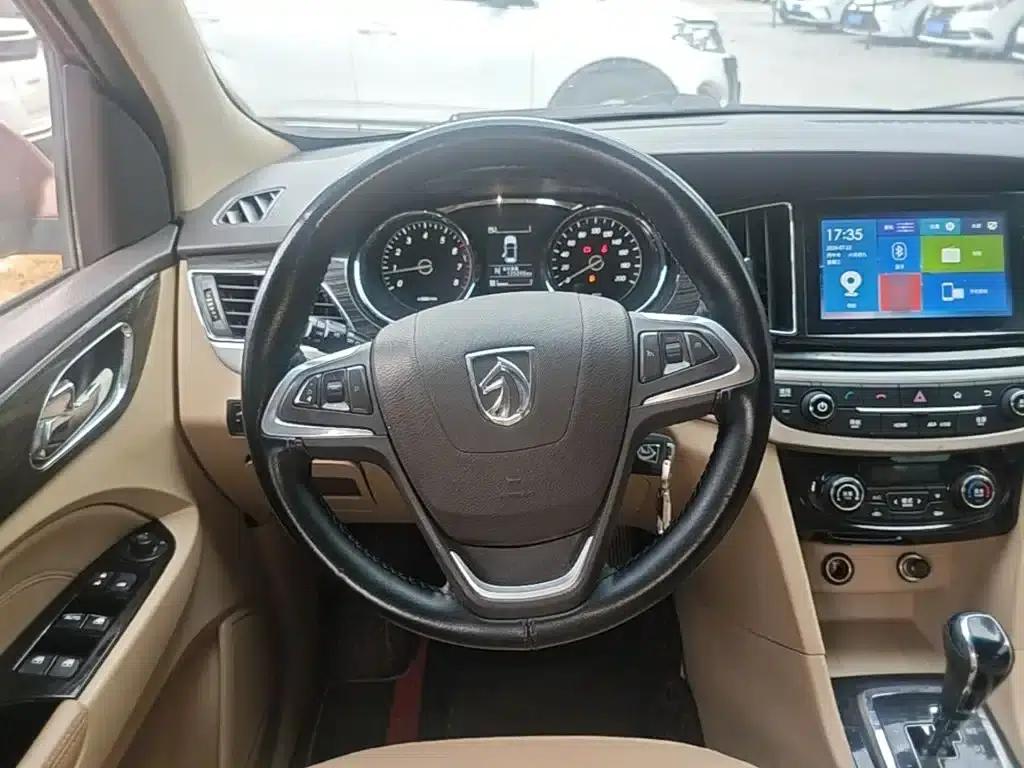 Baojun 730 2016 1.8L iAMT Luxury 7-seater — миниатюра 11