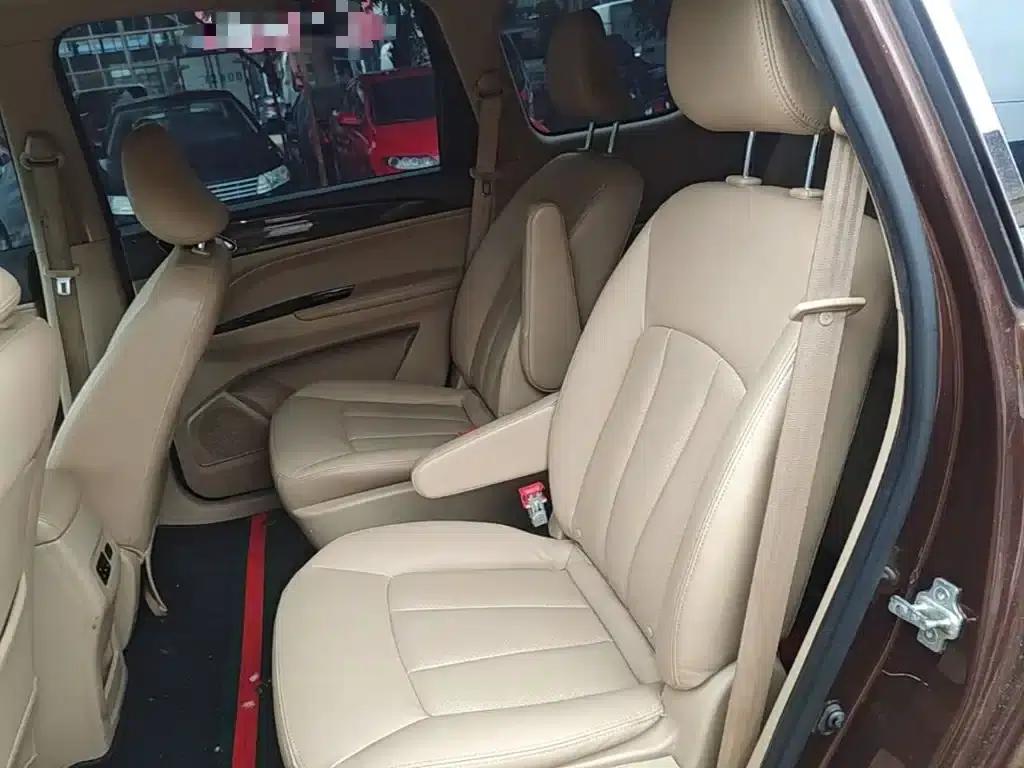 Baojun 730 2016 1.8L iAMT Luxury 7-seater — миниатюра 17