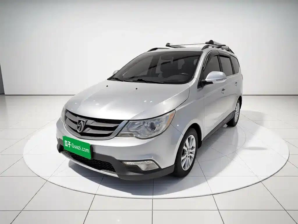 Baojun 730 2014 1.5L Manual Deluxe 7-Seater — миниатюра 2