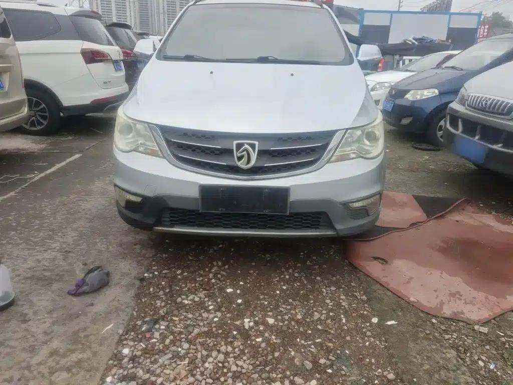 Baojun 730 2014 1.5L Manual Deluxe 7-Seater — миниатюра 25