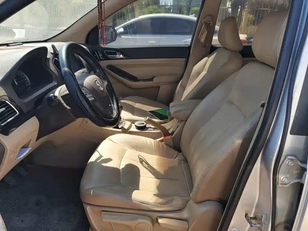 Baojun 730 2014 1.5L Manual Deluxe 7-Seater — миниатюра 8