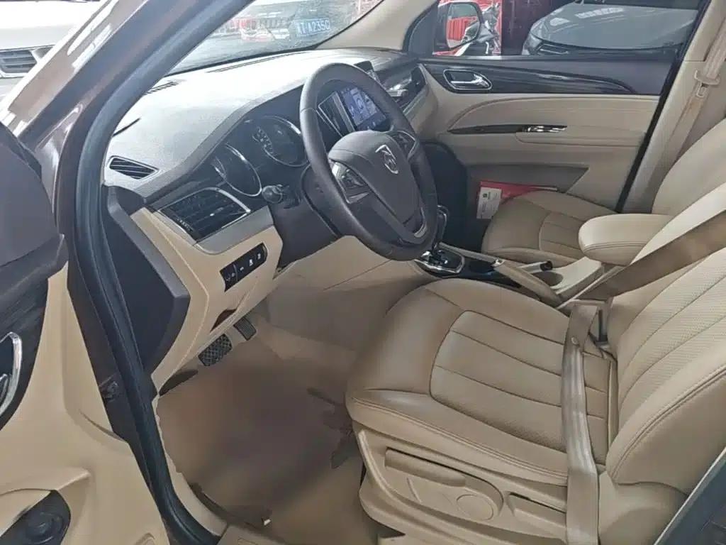 Baojun 730 2016 1.8L iAMT Luxury 7-seater — миниатюра 16