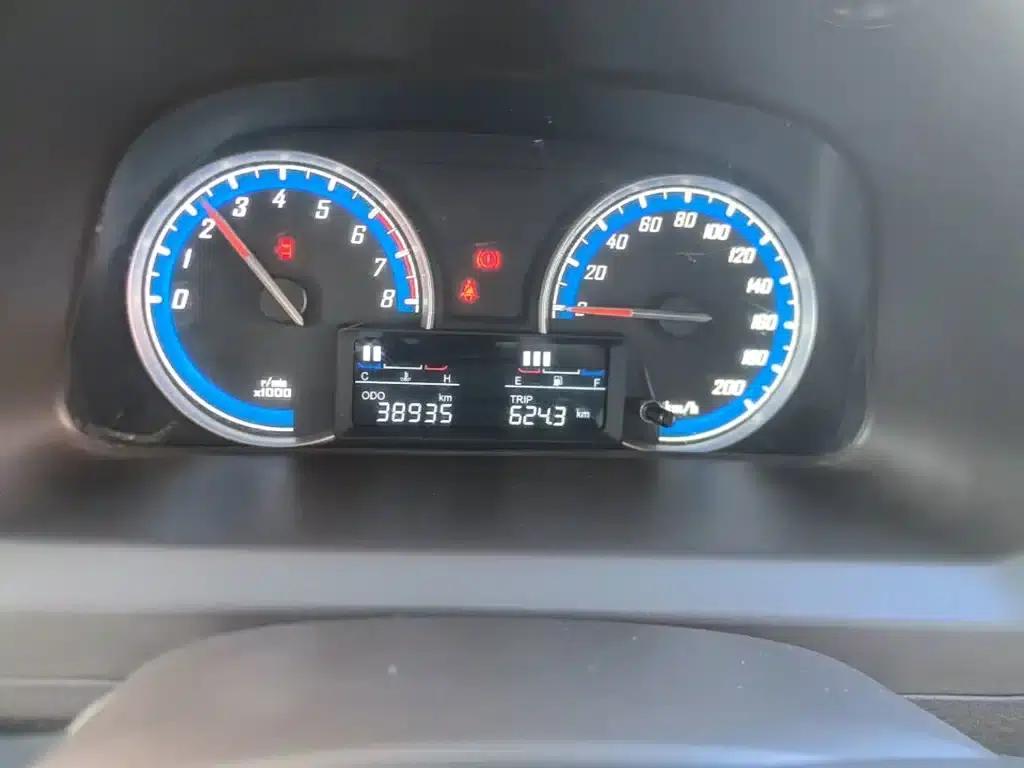 Baojun 730 2014 1.5L Manual Comfort ESP Edition 7-Seater — миниатюра 12