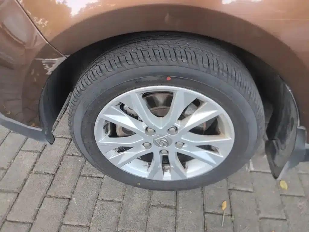 Baojun 730 2014 1.5L Manual Comfort ESP Edition 7-Seater — миниатюра 23