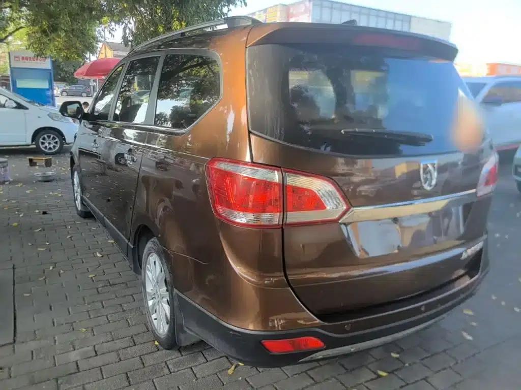 Baojun 730 2014 1.5L Manual Comfort ESP Edition 7-Seater — миниатюра 5