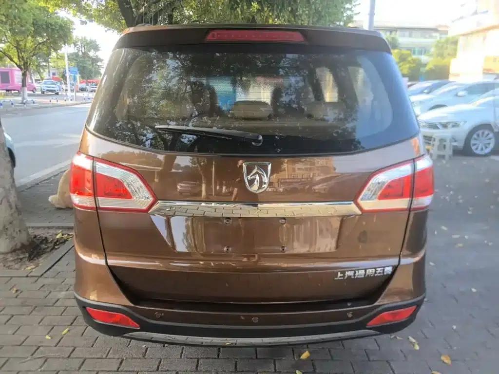 Baojun 730 2014 1.5L Manual Comfort ESP Edition 7-Seater — миниатюра 6