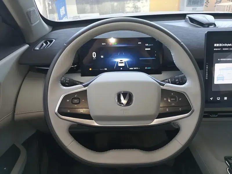 Changan UNI-Z 2025 1.5T DCT Luxury Edition — миниатюра 8