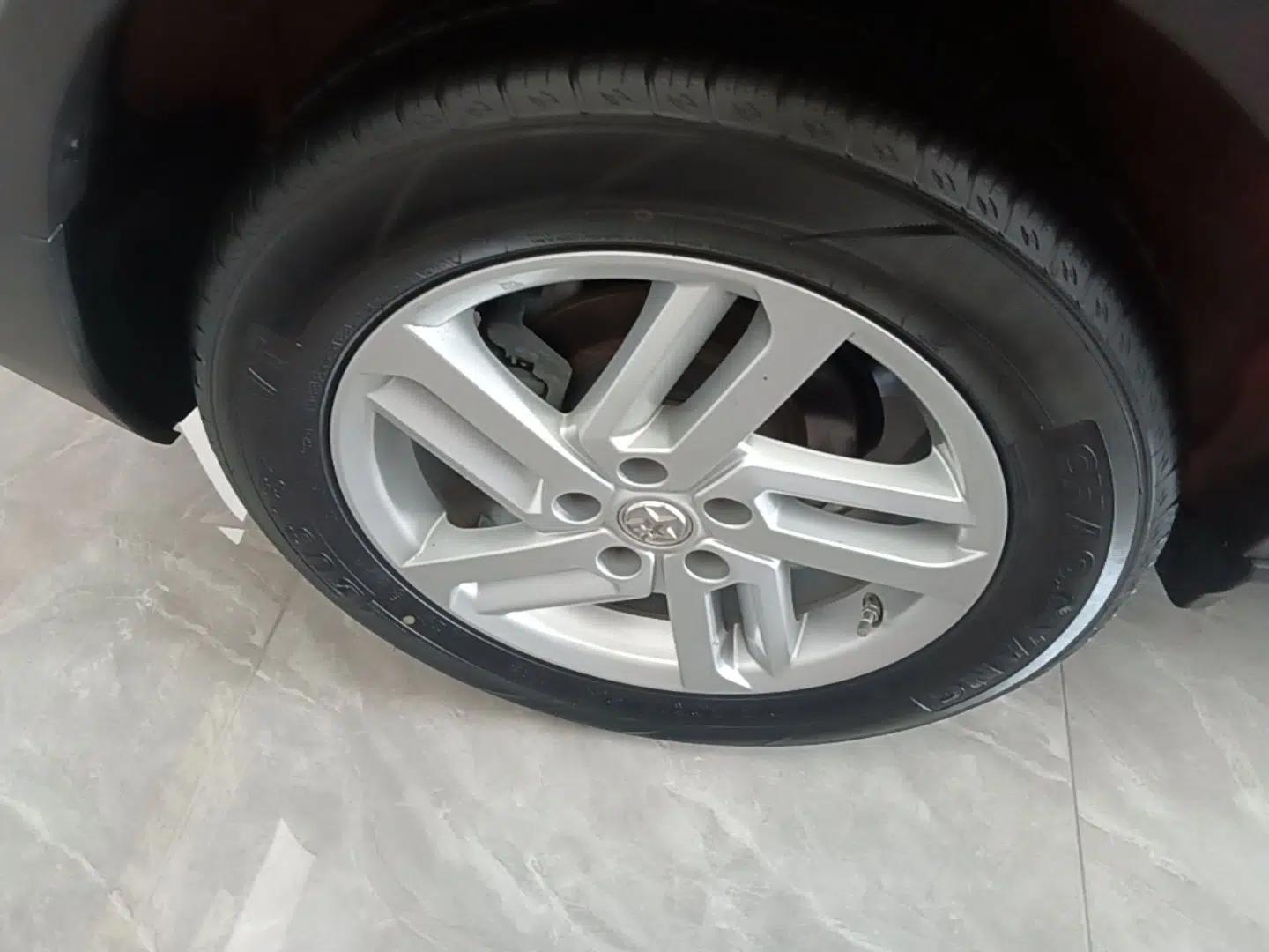 Venucia T60 2020 1.6L CVT Smart Drive Version China VI Standard — миниатюра 11