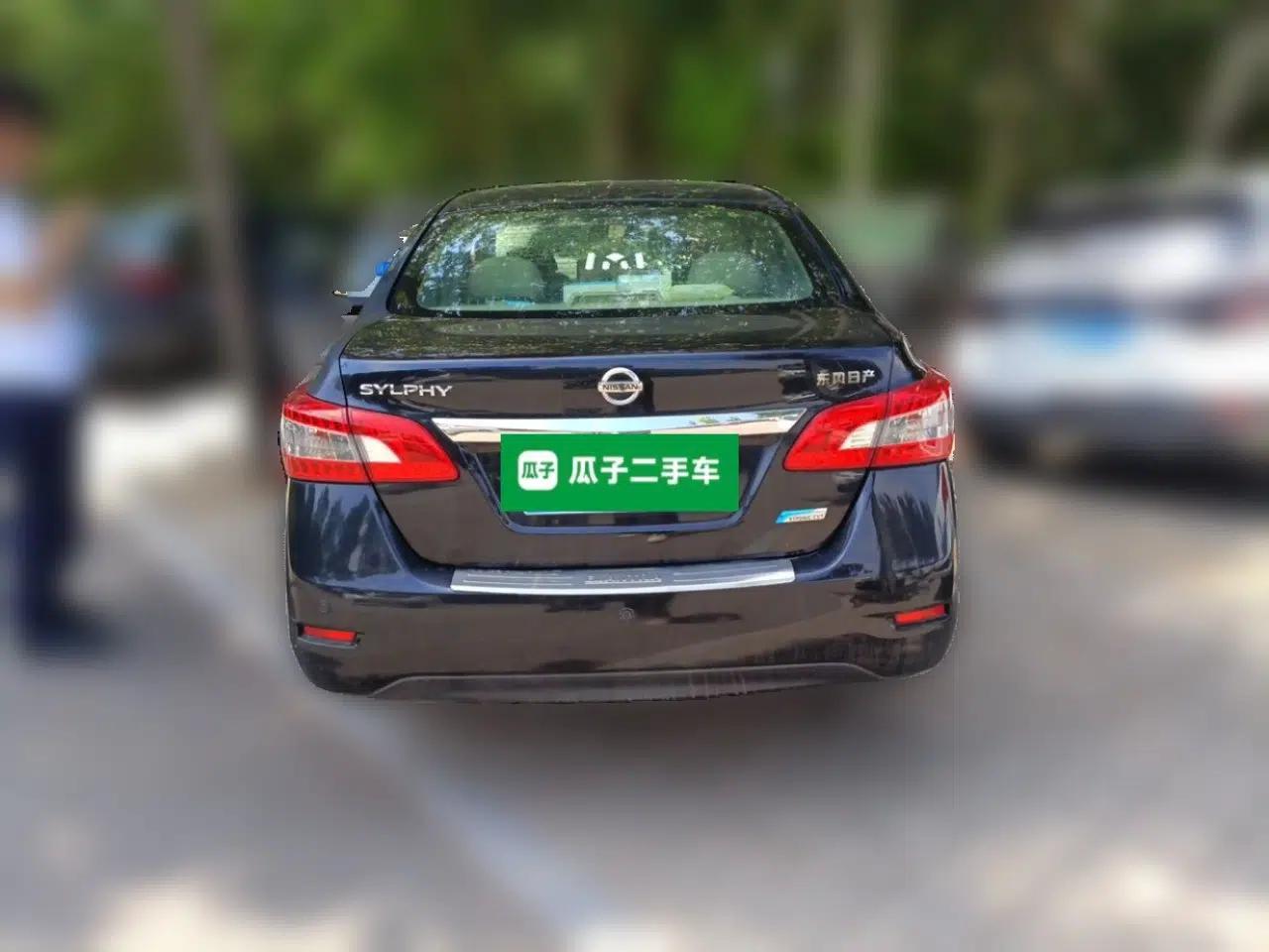 Nissan Sylphy 2012 1.6 XL CVT Luxury Edition — миниатюра 5