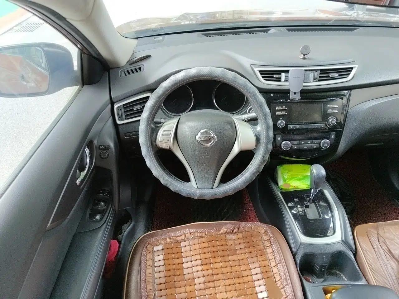 Nissan X-Trail 2014 2.0L CVT Comfort Edition 2WD — миниатюра 10