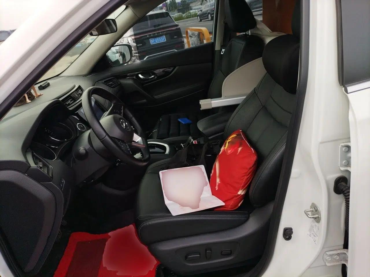 Nissan X-Trail 2022 2.0L Two-Wheel Drive Smart Connect Premium Edition — миниатюра 15