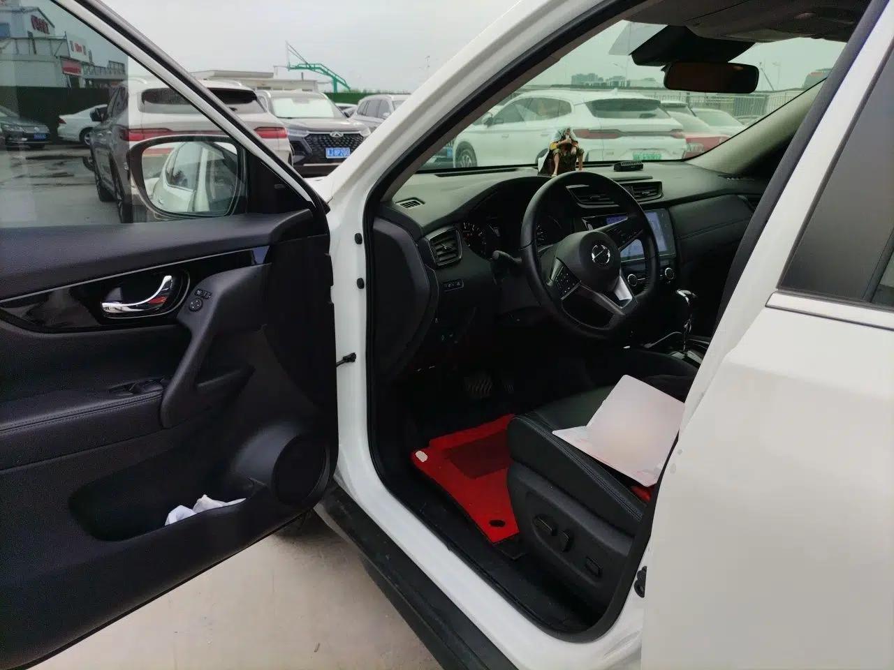 Nissan X-Trail 2022 2.0L Two-Wheel Drive Smart Connect Premium Edition — миниатюра 16