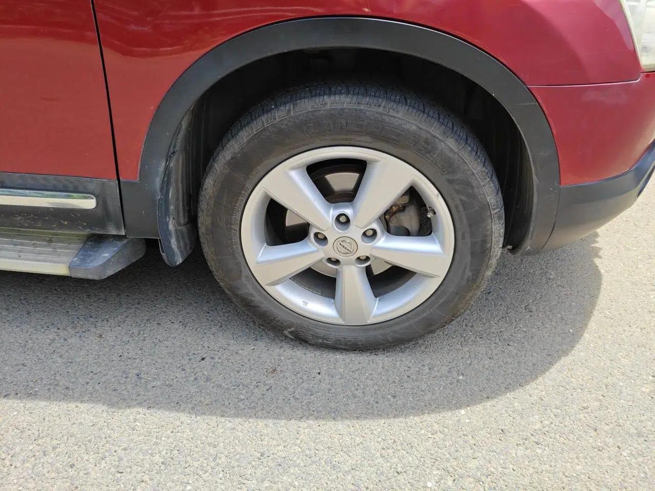 Nissan Qashqai 2011 2.0 XL Fire CVT 2WD — миниатюра 8