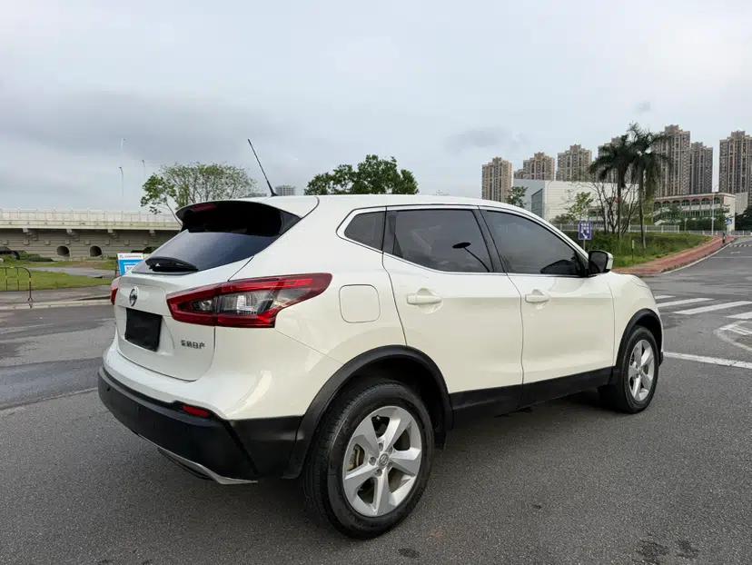 Nissan Qashqai 2022 2.0L CVT XV Smart Enjoyment Version — миниатюра 18