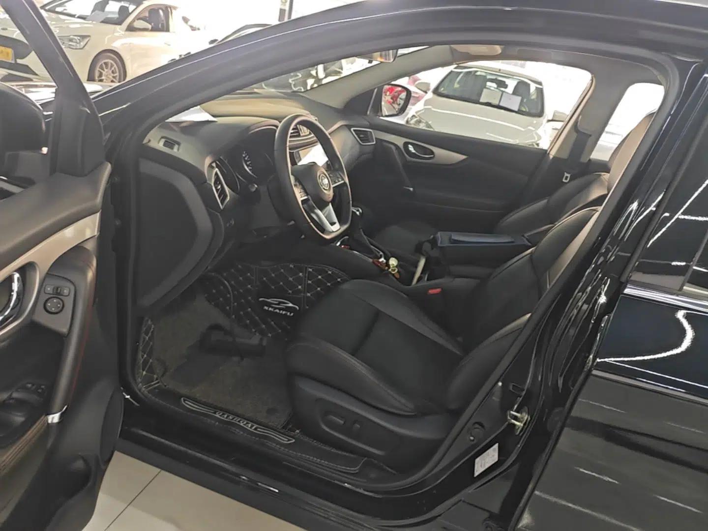 Nissan Qashqai 2019 2.0L CVT Luxury Edition — миниатюра 17
