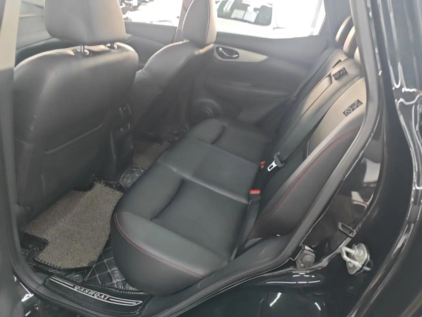 Nissan Qashqai 2019 2.0L CVT Luxury Edition — миниатюра 20